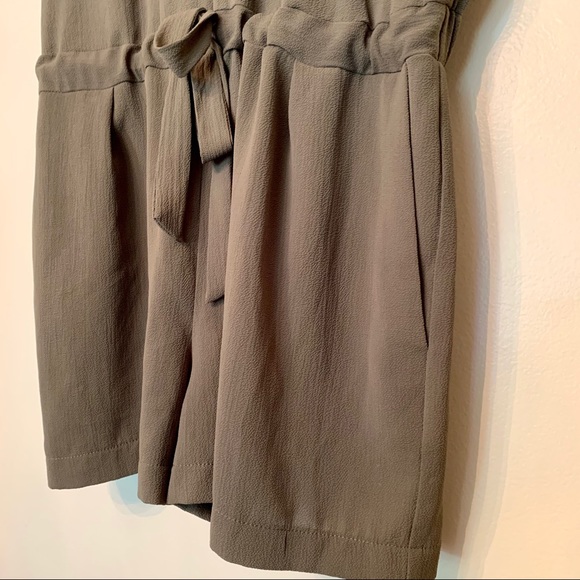 CLOSING SALE! 
🎉HP!!🎉 Zara Basic | Army Green Romper - Picture 3 of 6